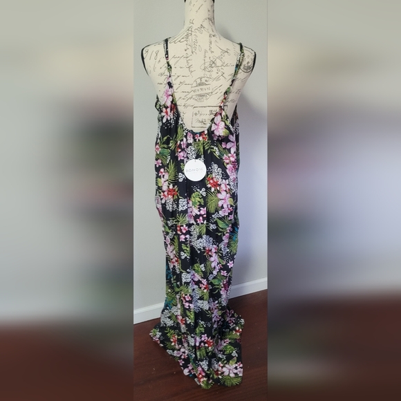 BOHO ME COLLECTION maxi dress floral pattern in 1X - Picture 5 of 12